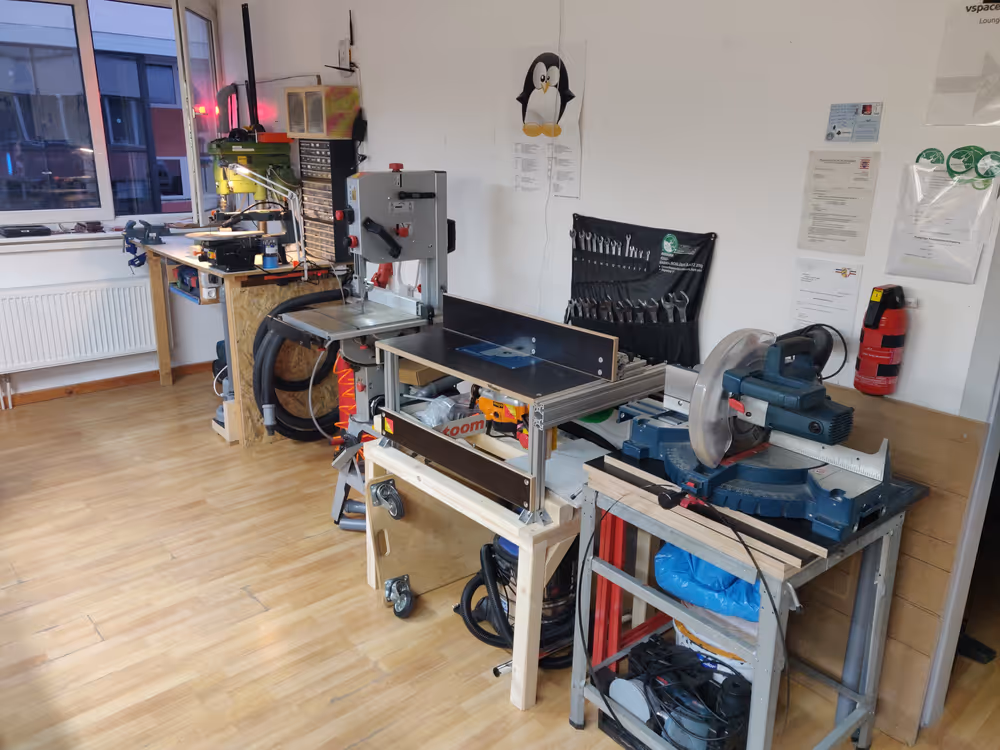 Das Bild zeigt einen Werkraum im vspace.one
